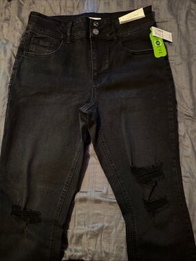 Maurices Black Distressed Jeggings